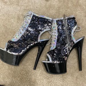 SIZE 7 PLEASER HEELS